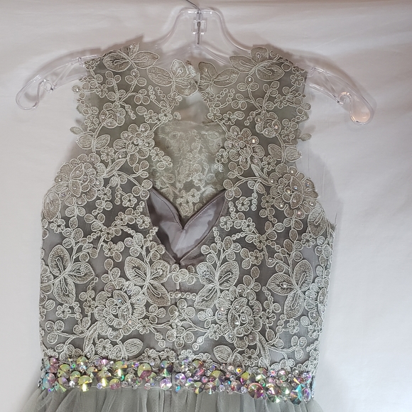 RHINESTONE  GREY PARTY DRESS!! - Picture 5 of 8